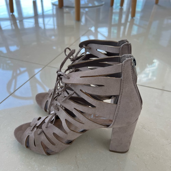 Madden girl lace up heels - Picture 2 of 2